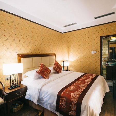 Redwall Hotel Пекин Экстерьер фото