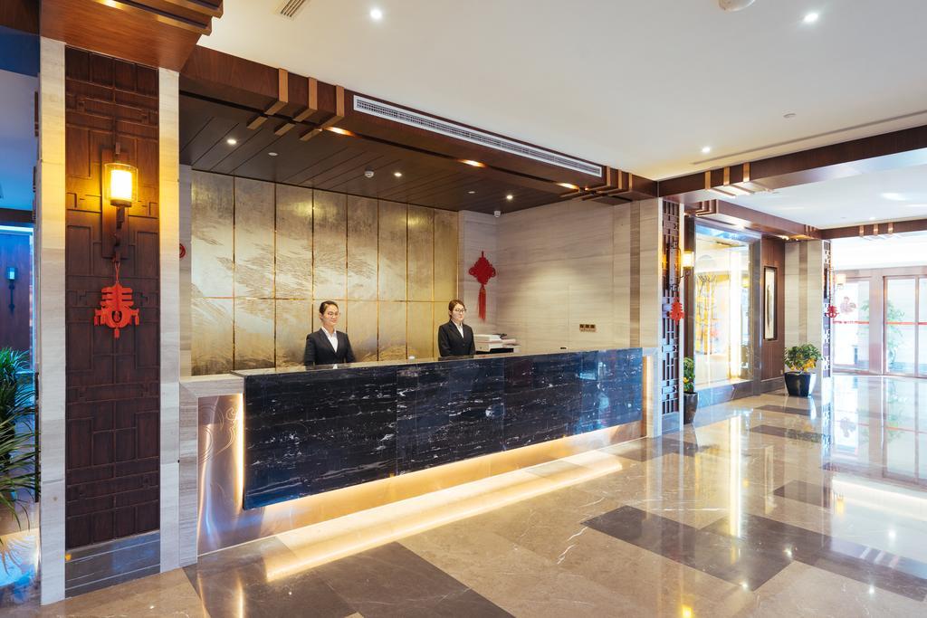 Redwall Hotel Пекин Экстерьер фото