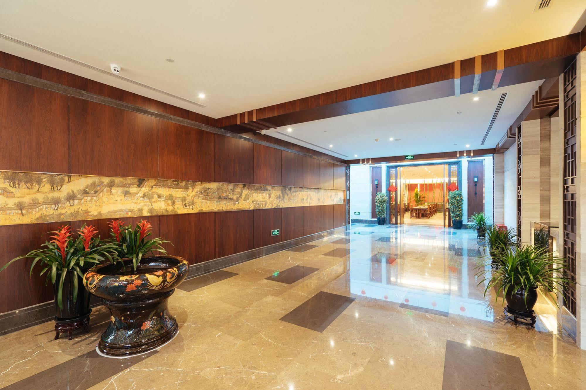 Redwall Hotel Пекин Экстерьер фото