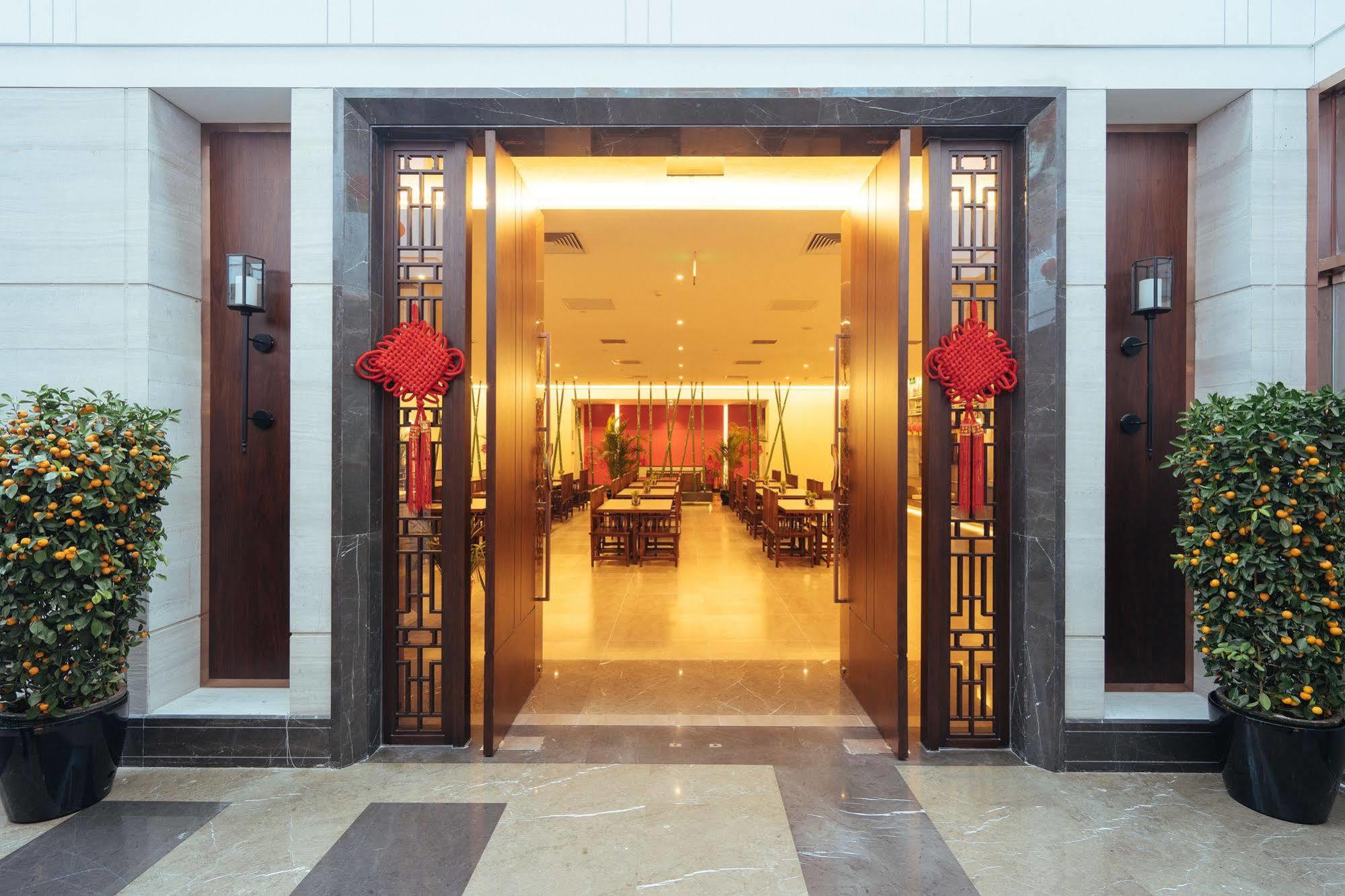 Redwall Hotel Пекин Экстерьер фото