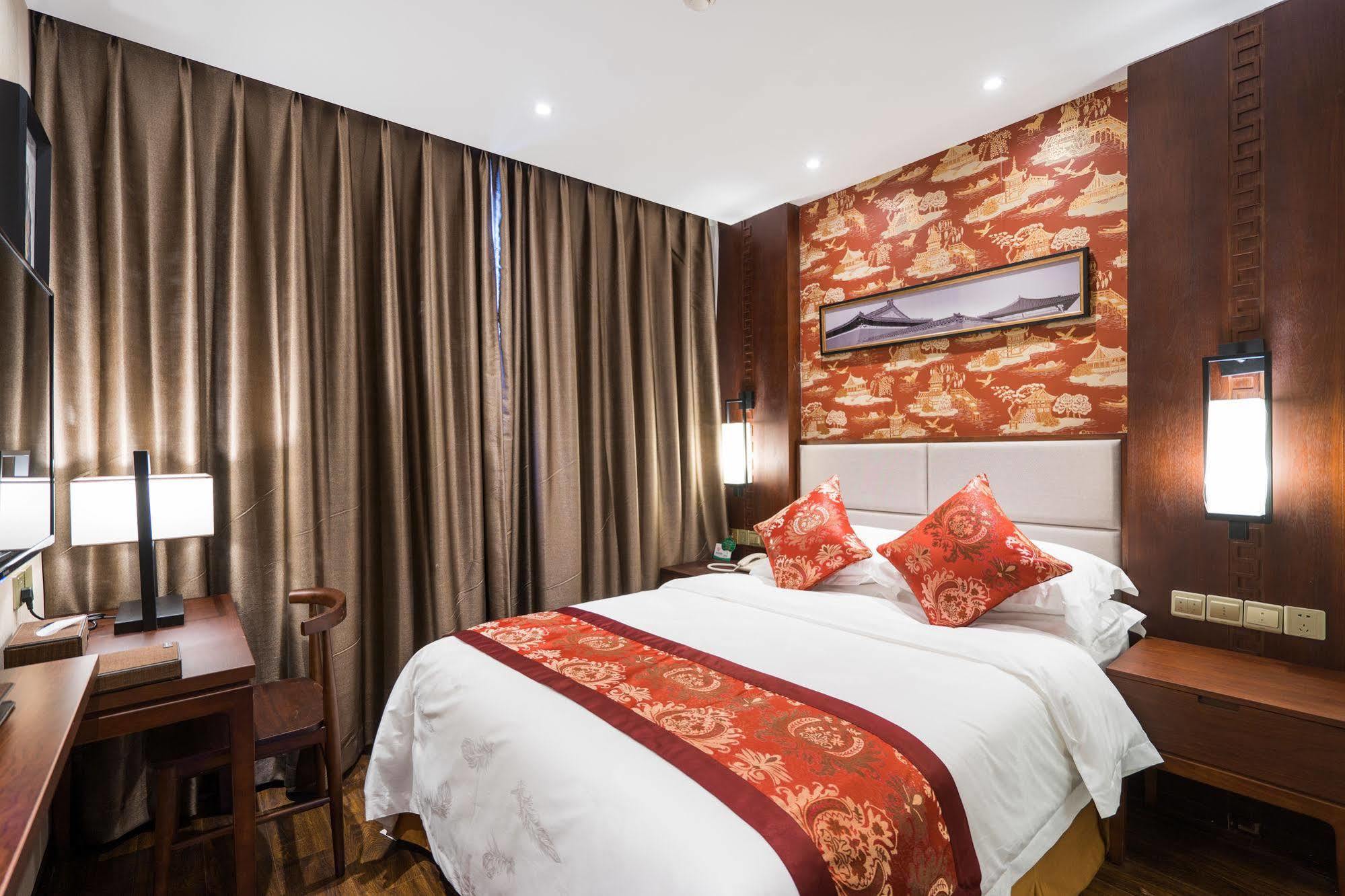 Redwall Hotel Пекин Экстерьер фото