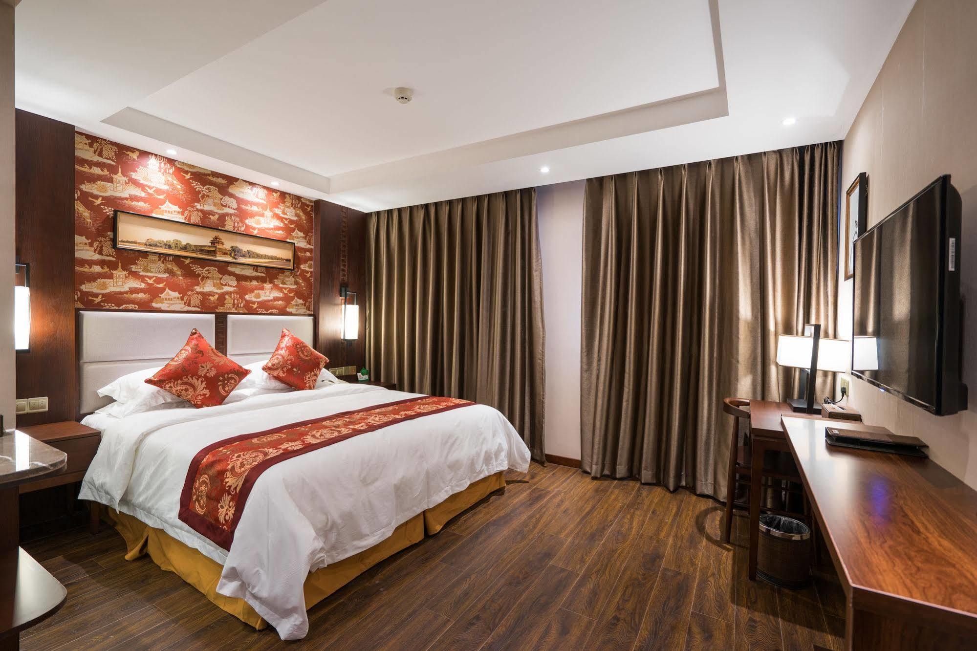Redwall Hotel Пекин Экстерьер фото