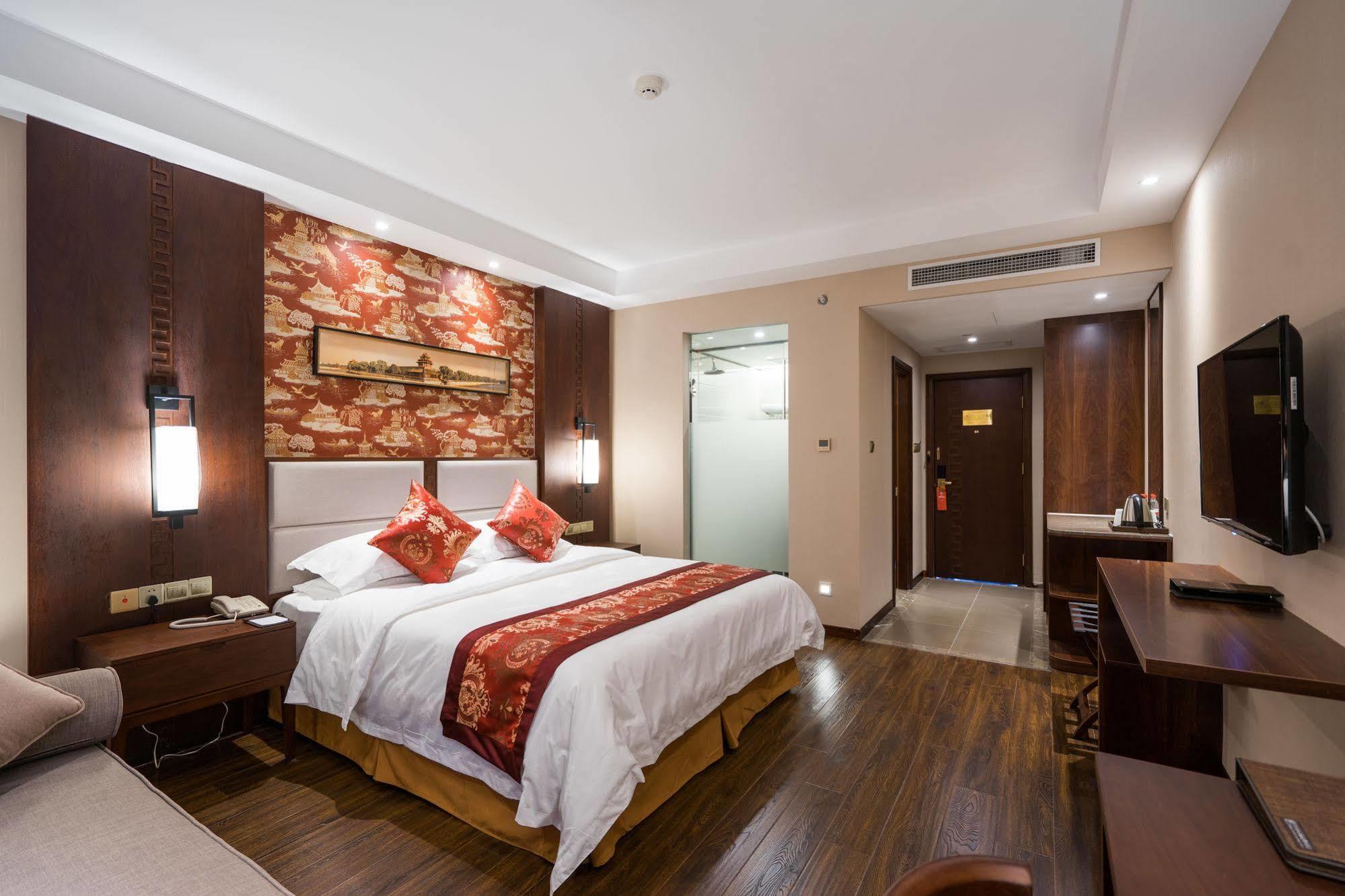 Redwall Hotel Пекин Экстерьер фото